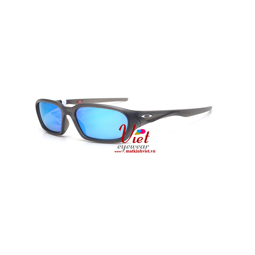 Kính mát Oakley OO9530 02